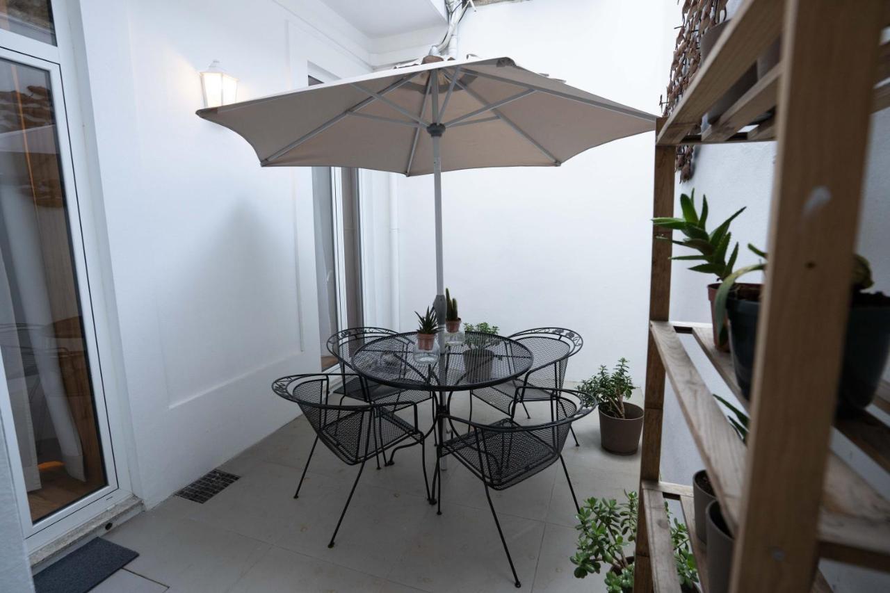Downtown Porto Relaxed Apartment With Private Yard Екстериор снимка